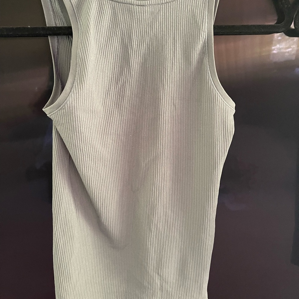 Athleta Light Gray Ribbed Tank - Picture 3 of 4